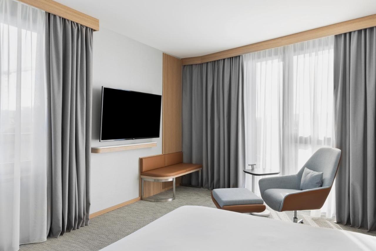 Courtyard By Marriott Biel Bienne 호텔 외부 사진