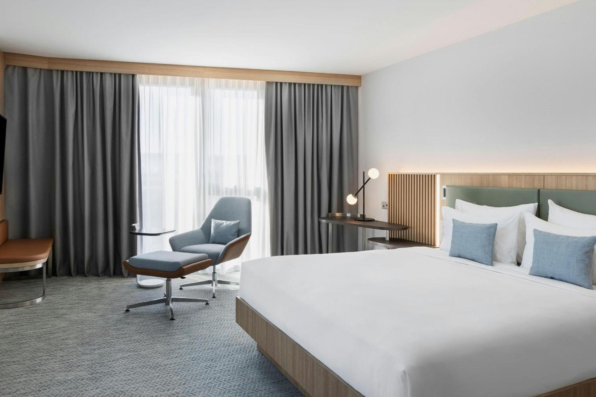 Courtyard By Marriott Biel Bienne 호텔 외부 사진
